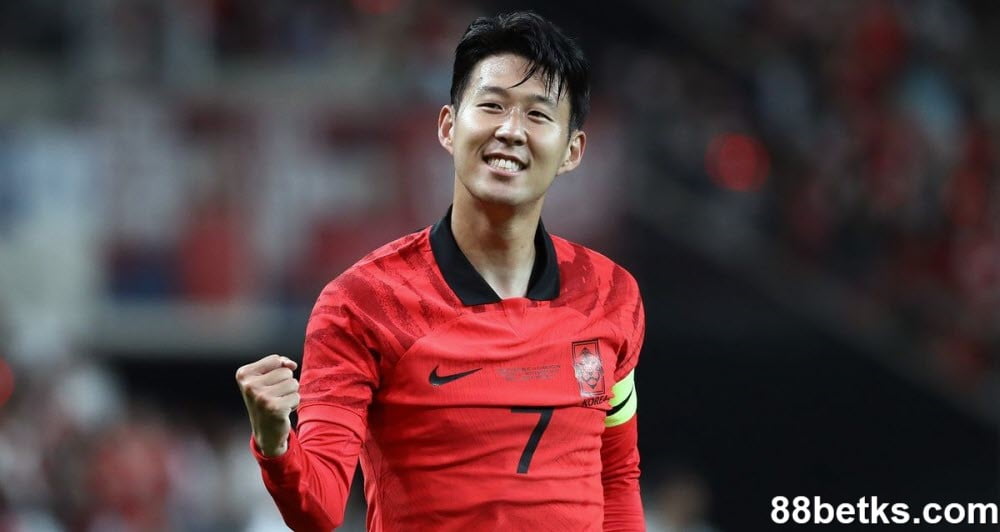 스트라이커 Son Heung-min (Tottenham Hotspur FC)